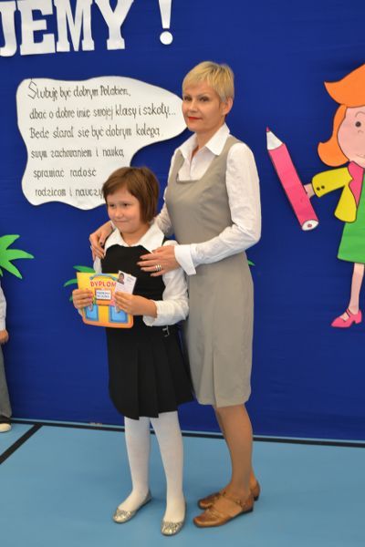 Ślubowanie klas pierwszych w Dwójce (zobacz zdjęcia i video)