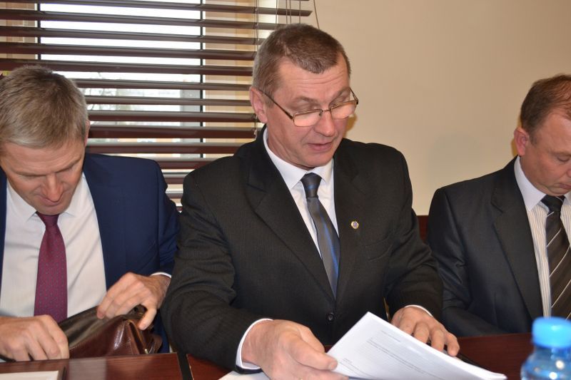 Śniadach dalej będzie przewodniczył obradom rady miejskiej