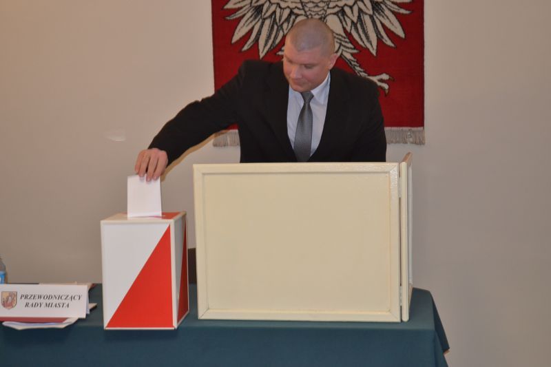 Śniadach dalej będzie przewodniczył obradom rady miejskiej