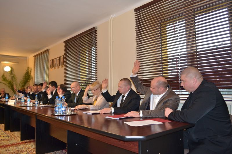 Śniadach dalej będzie przewodniczył obradom rady miejskiej