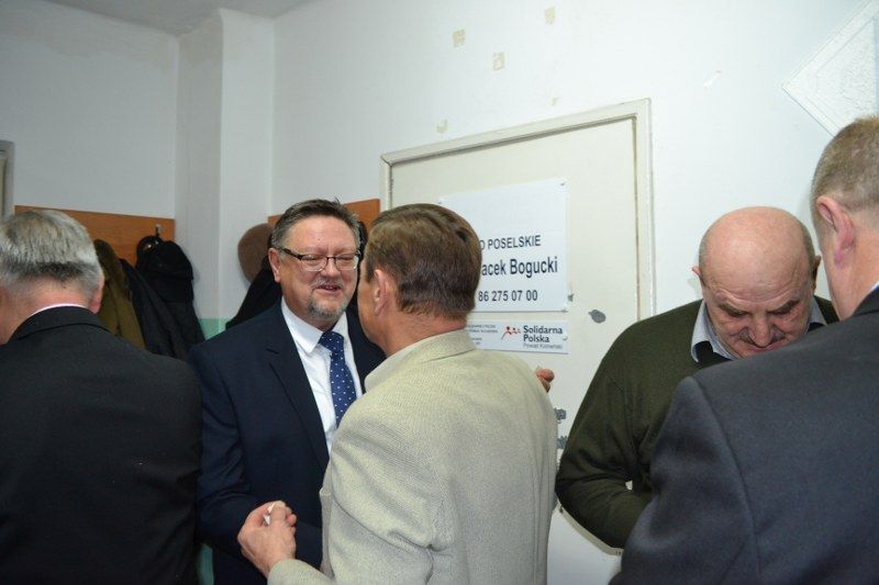 Represjonowani w stanie wojennym na opłatku w kolneńskiej Solidarności