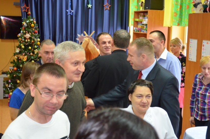 Jedna wielka rodzina. Spotkanie w siedzibie Warsztatów Terapii Zajęciowej w Kolnie
