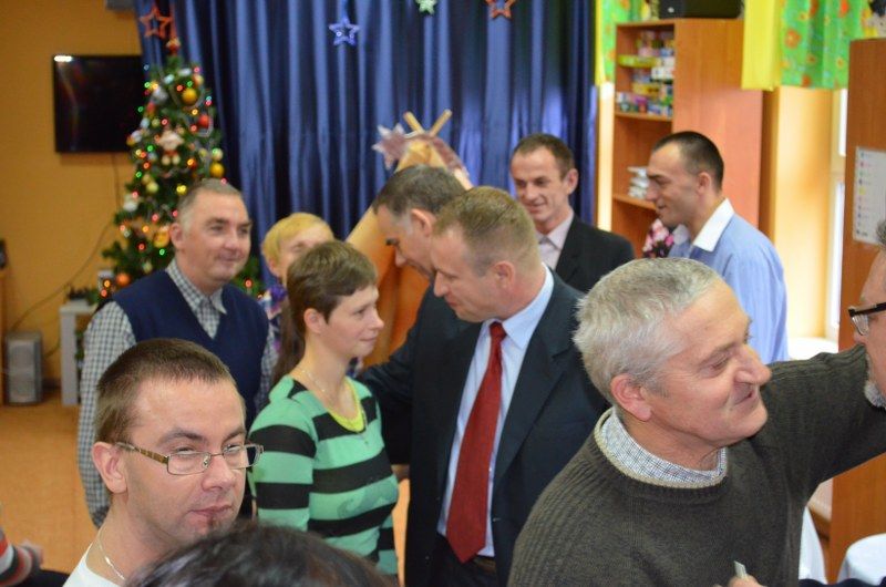Jedna wielka rodzina. Spotkanie w siedzibie Warsztatów Terapii Zajęciowej w Kolnie