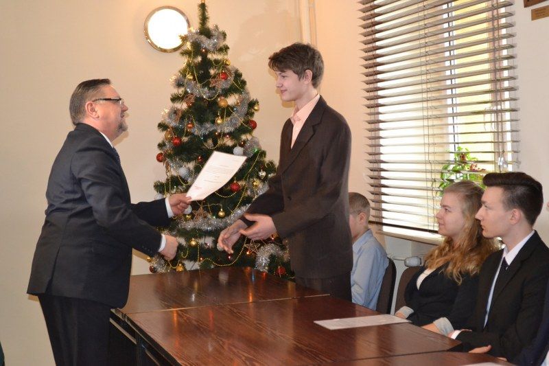 Młodzi radni już po ślubowaniu