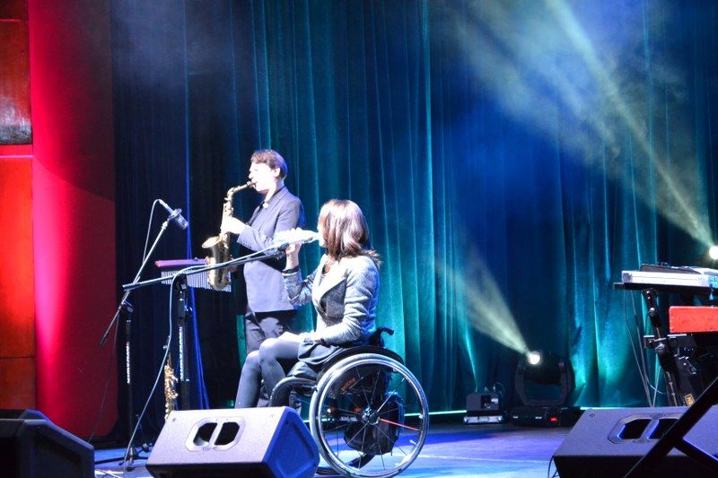 Sala widowiskowa domu kultury zapełniona. Trzeba było dostawić krzesła