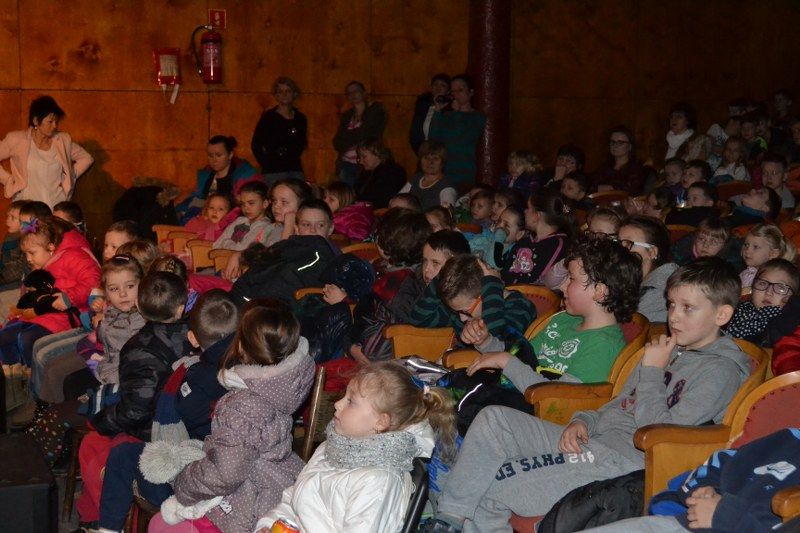 Bajkowy koncert. Wysoki poziom  artystyczny Dziecięcego Teatru Muzycznego KOKiS to już norma