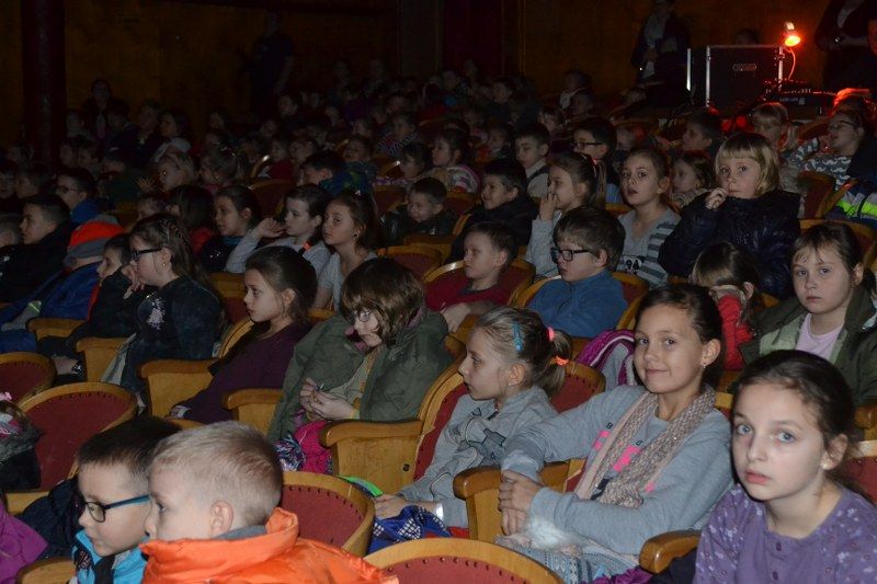 Bajkowy koncert. Wysoki poziom  artystyczny Dziecięcego Teatru Muzycznego KOKiS to już norma