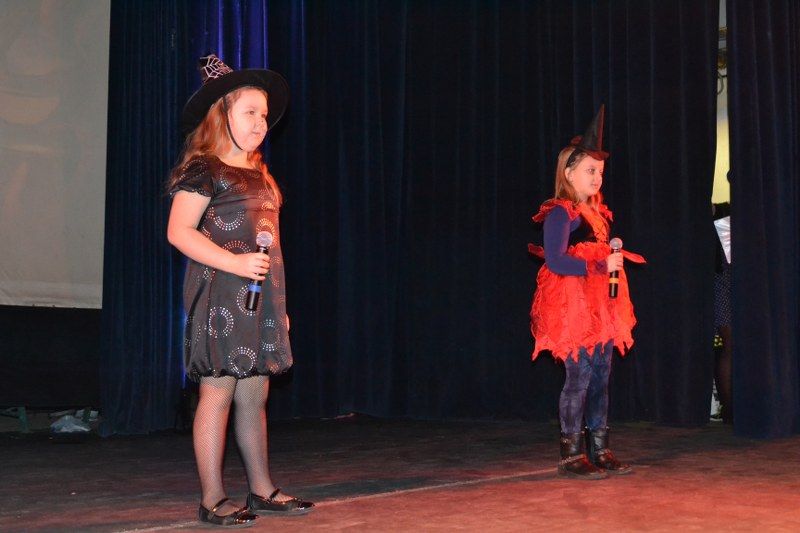 Bajkowy koncert. Wysoki poziom  artystyczny Dziecięcego Teatru Muzycznego KOKiS to już norma