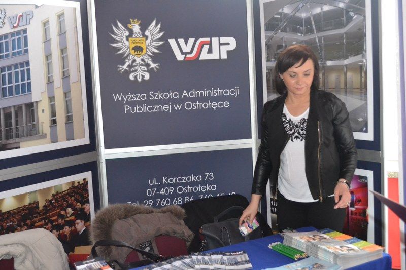 Impreza jest dla młodych ludzi okazją do bezpośredniego kontaktu z przedstawicielami uczelni wyższych i potencjalnymi pracodawcami