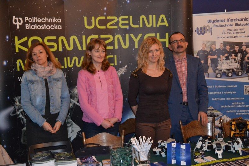 Impreza jest dla młodych ludzi okazją do bezpośredniego kontaktu z przedstawicielami uczelni wyższych i potencjalnymi pracodawcami