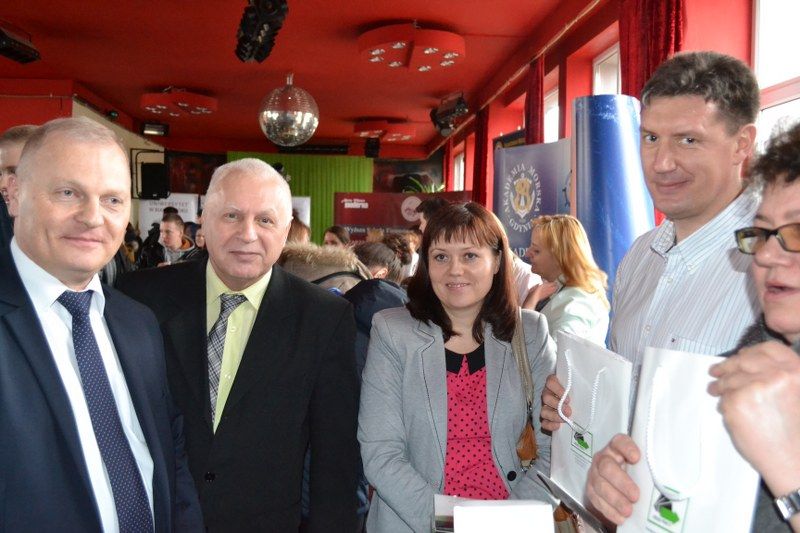Impreza jest dla młodych ludzi okazją do bezpośredniego kontaktu z przedstawicielami uczelni wyższych i potencjalnymi pracodawcami