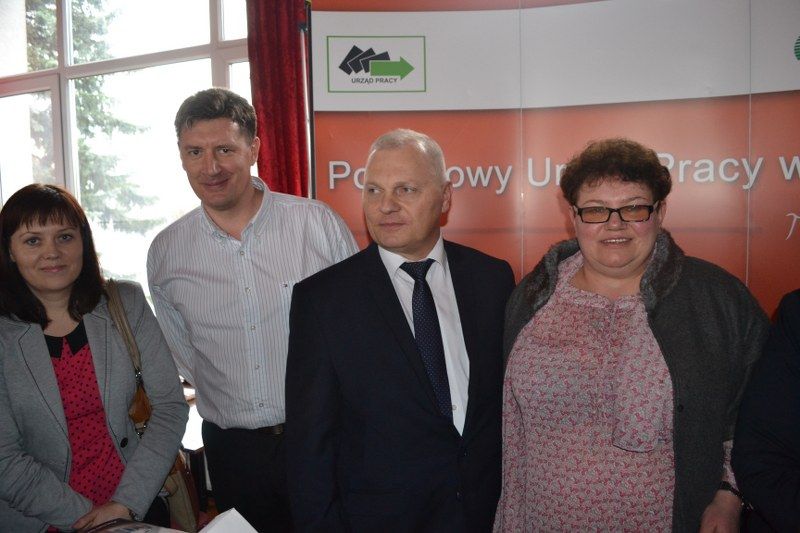 Impreza jest dla młodych ludzi okazją do bezpośredniego kontaktu z przedstawicielami uczelni wyższych i potencjalnymi pracodawcami