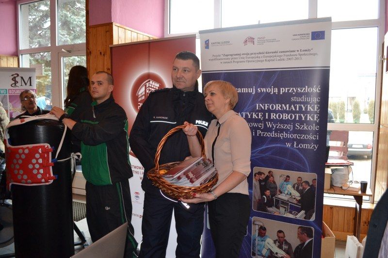 Impreza jest dla młodych ludzi okazją do bezpośredniego kontaktu z przedstawicielami uczelni wyższych i potencjalnymi pracodawcami