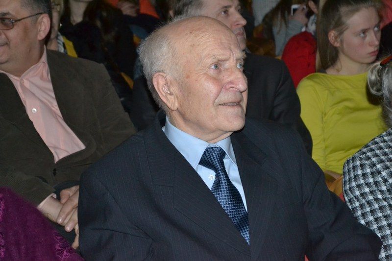 Publiczność  zachwycona  pokazem  dokumentu. Burmistrz uważa, że film zasługuje na nagrody