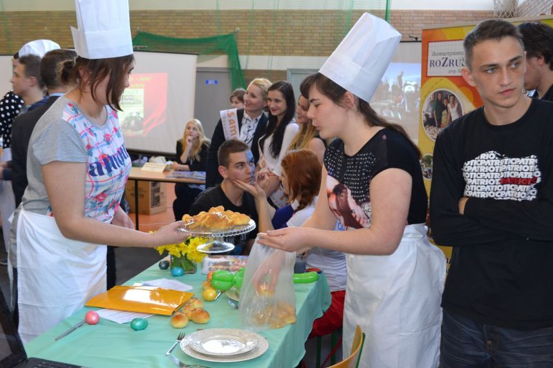 Zobacz relację fotograficzną z  Edukacyjnej Giełdy dla Gimnazjalistów w Kolnie