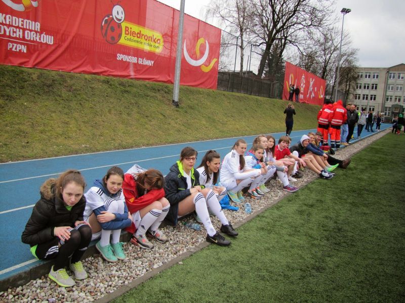 Coca-Cola Cup 2015.  Z naszego powiatu do rozgrywek zgłosiło się Gimnazjum Zabiele i Gimnazjum Turośl.  I runda udana dla drużyn z Zabiela