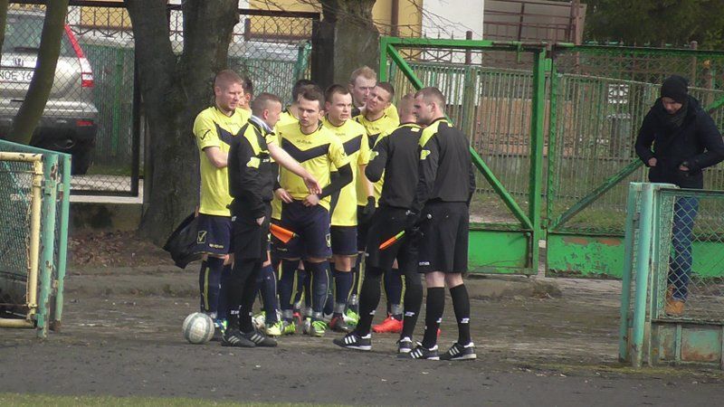 Awans Orła praktycznie przesądzony. Kolneńscy piłkarze pokonują Piast Białystok