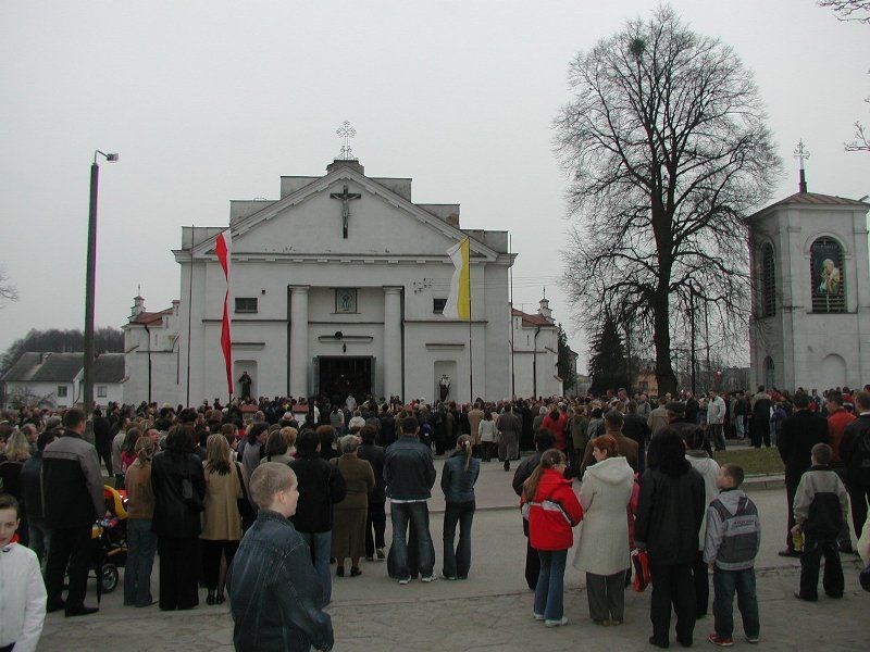 Pożegnanie Honorowego Obywatela Miasta Kolno. Biały Marsz przeszedł ulicami Kolna (zobacz zdjęcia)