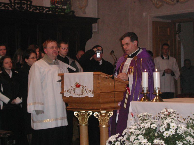 Pożegnanie Honorowego Obywatela Miasta Kolno. Biały Marsz przeszedł ulicami Kolna (zobacz zdjęcia)
