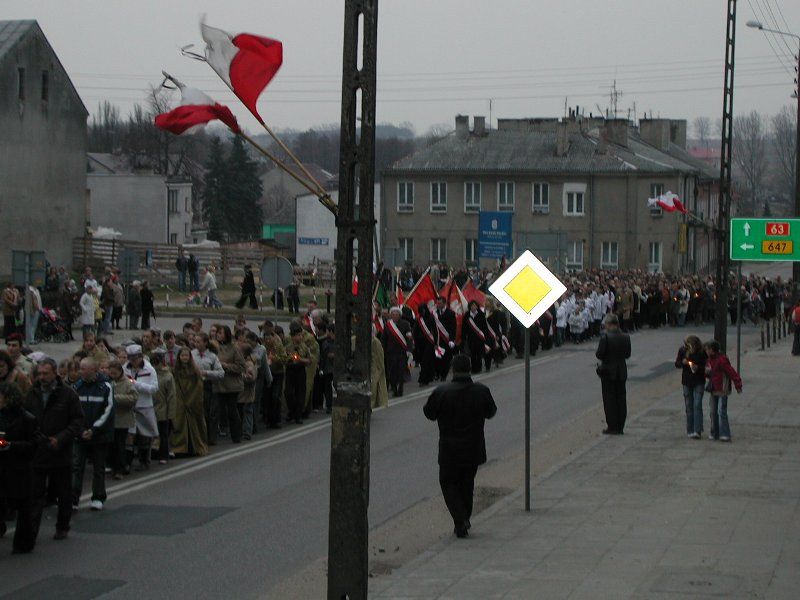 Pożegnanie Honorowego Obywatela Miasta Kolno. Biały Marsz przeszedł ulicami Kolna (zobacz zdjęcia)