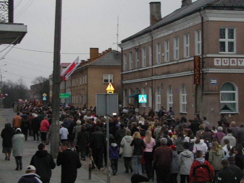 Pożegnanie Honorowego Obywatela Miasta Kolno. Biały Marsz przeszedł ulicami Kolna (zobacz zdjęcia)