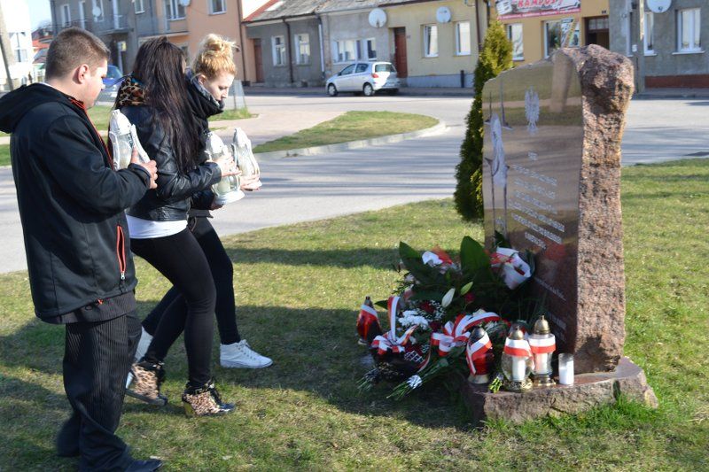 Mieszkańcy miasta i powiatu uczcili pamięć ofiar tragedii pod Smoleńskiem