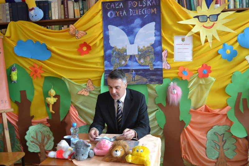 Zobacz, jak czytał Wiesław Boć. Obejrzyj również koncert dzieci w szkole muzycznej