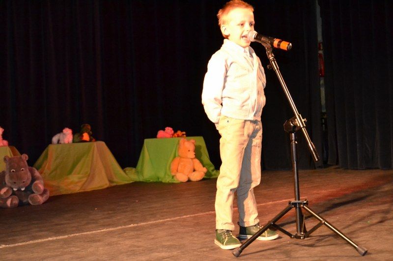 Rodzice z wypiekami na twarzy. Dzieci jak zwykle ? klasa