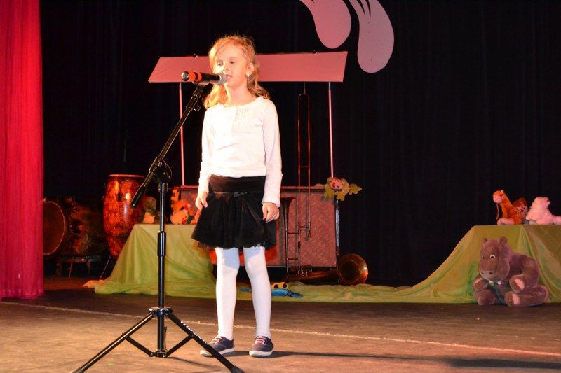 Rodzice z wypiekami na twarzy. Dzieci jak zwykle ? klasa