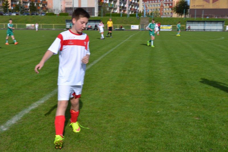 Młodzi piłkarze Orła dominowali na boisku przez cały mecz