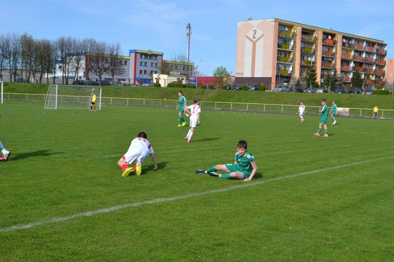 Młodzi piłkarze Orła dominowali na boisku przez cały mecz