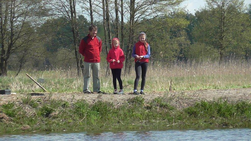 Pasjonaci wędkarstwa nie próżnowali. Ryba jednak brała dzisiaj tak sobie