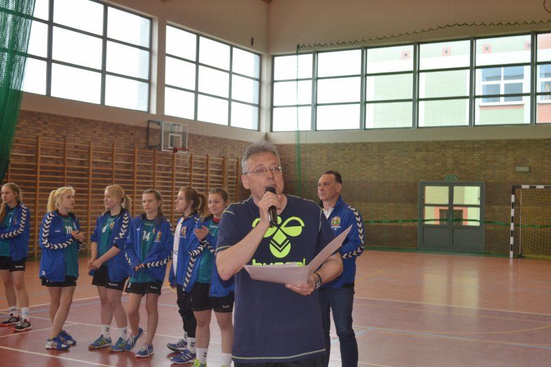 Drużyna z Kolna z pucharem za pierwsze miejsce