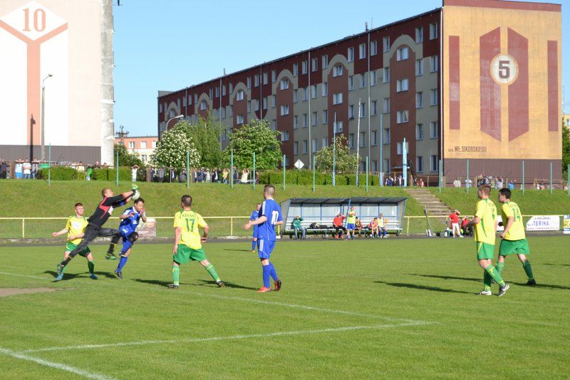 Kanonada w spotkaniu z Krynkami. Kolejny hat-trick Gwiazdy