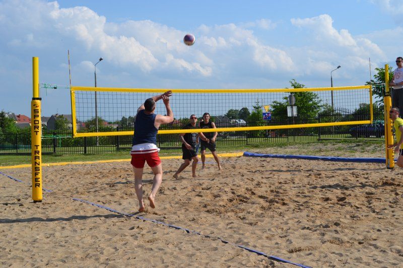 Turniej siatkówki plażowej oblegany przez zawodników