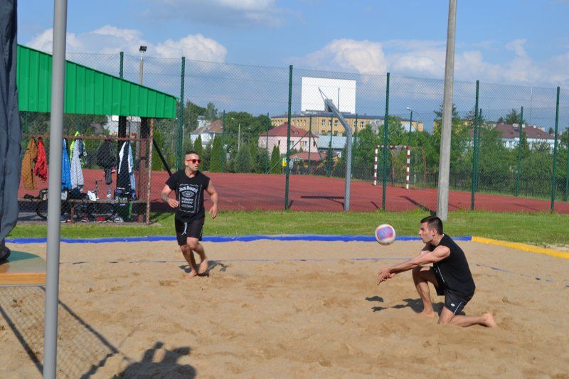 Turniej siatkówki plażowej oblegany przez zawodników
