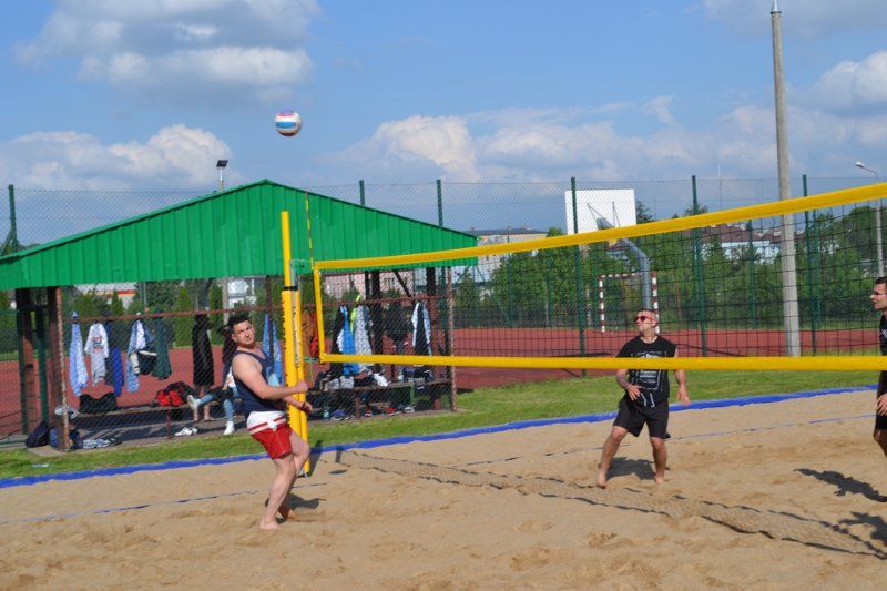 Turniej siatkówki plażowej oblegany przez zawodników