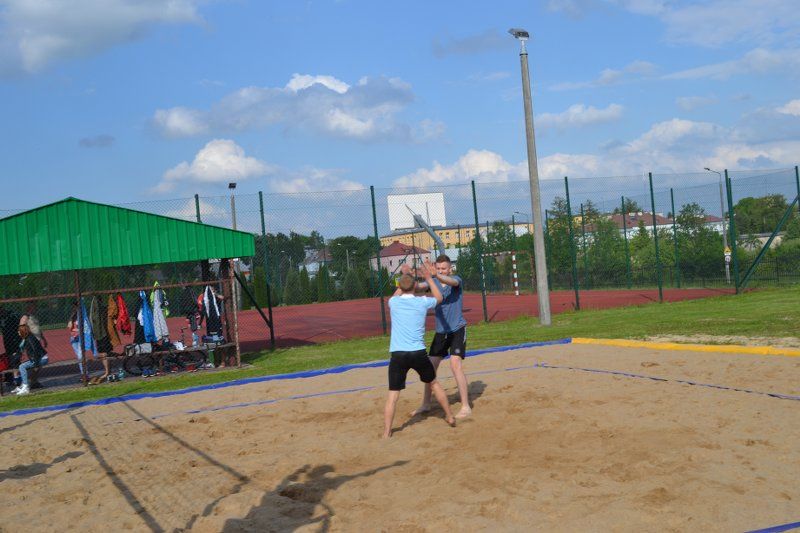 Turniej siatkówki plażowej oblegany przez zawodników