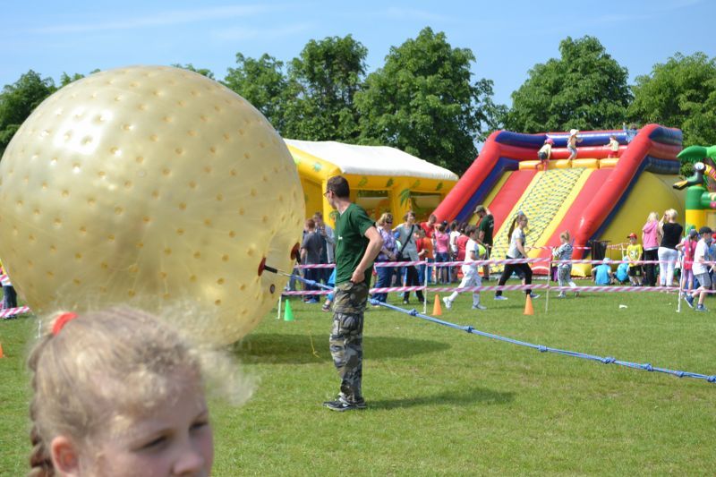 Setki dzieciaków bawiły się na imprezie Mlekpolu. Zobacz obszerną relację fotograficzną