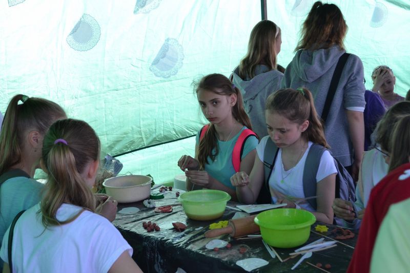 Setki dzieciaków bawiły się na imprezie Mlekpolu. Zobacz obszerną relację fotograficzną