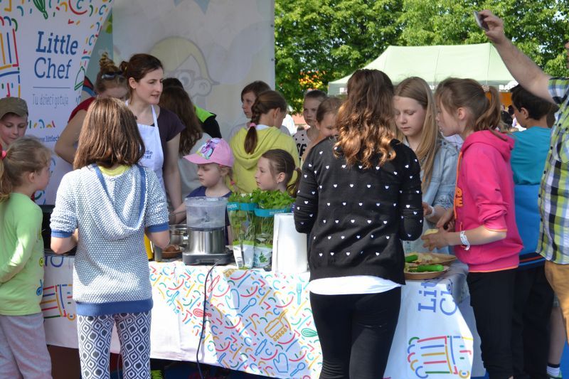 Setki dzieciaków bawiły się na imprezie Mlekpolu. Zobacz obszerną relację fotograficzną