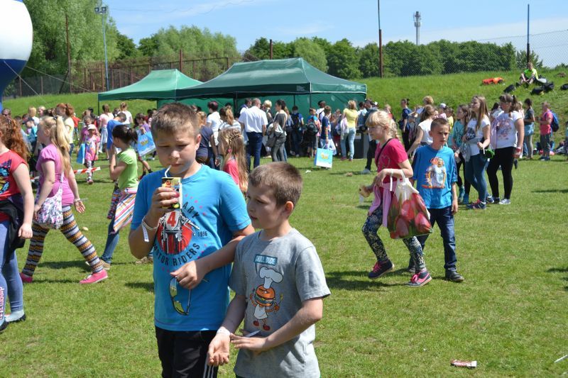 Setki dzieciaków bawiły się na imprezie Mlekpolu. Zobacz obszerną relację fotograficzną