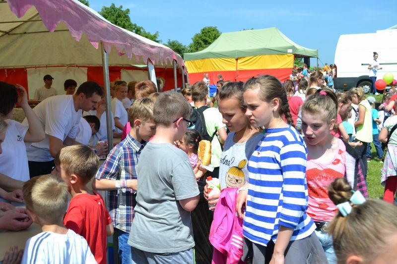 Setki dzieciaków bawiły się na imprezie Mlekpolu. Zobacz obszerną relację fotograficzną