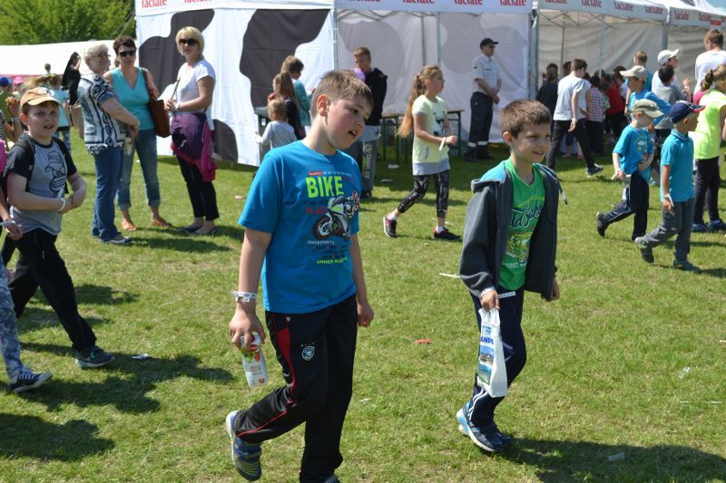Setki dzieciaków bawiły się na imprezie Mlekpolu. Zobacz obszerną relację fotograficzną