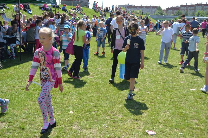 Setki dzieciaków bawiły się na imprezie Mlekpolu. Zobacz obszerną relację fotograficzną