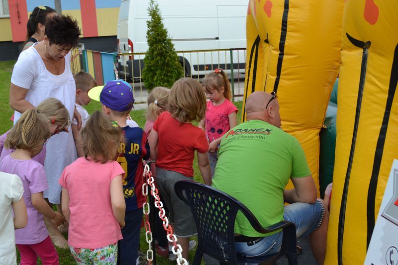 Dzień Dziecka z atrakcjami zorganizowano również w kolneńskim  przedszkolu (zobacz zdjęcia)