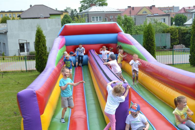 Dzień Dziecka z atrakcjami zorganizowano również w kolneńskim  przedszkolu (zobacz zdjęcia)