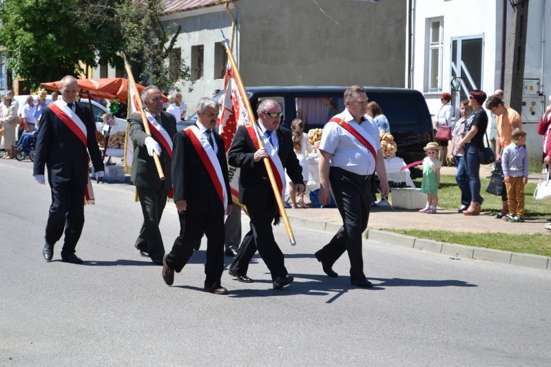 Obchodzimy uroczystość Najświętszego Ciała i Krwi Chrystusa. Zobacz relację fotograficzną z procesji Bożego Ciała