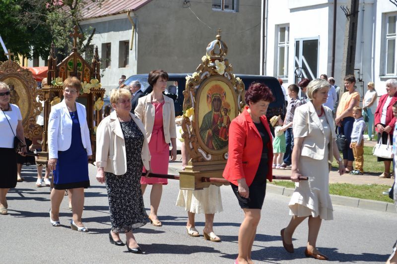 Obchodzimy uroczystość Najświętszego Ciała i Krwi Chrystusa. Zobacz relację fotograficzną z procesji Bożego Ciała