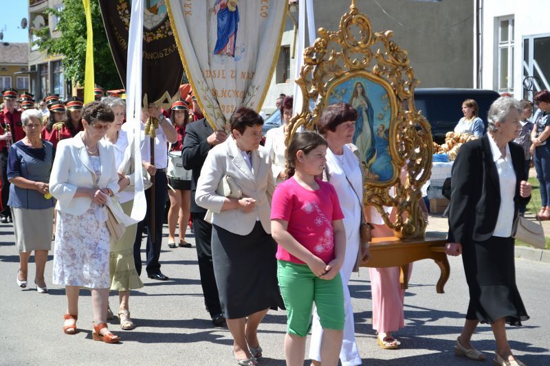 Obchodzimy uroczystość Najświętszego Ciała i Krwi Chrystusa. Zobacz relację fotograficzną z procesji Bożego Ciała